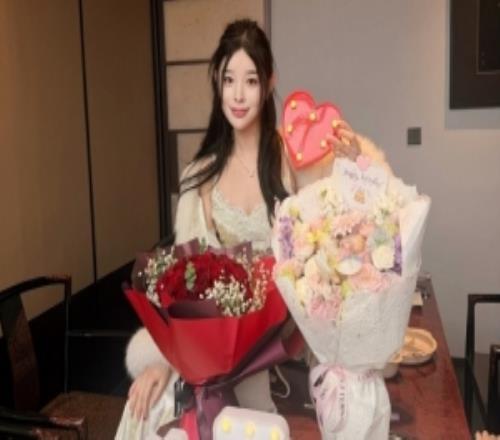 糖小幽分享生日返圖：HBDtome