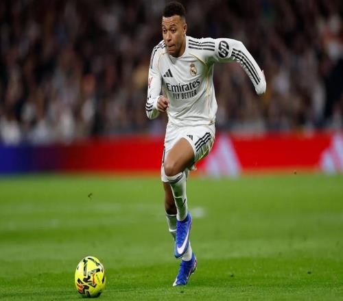 皇馬官方：姆巴佩左膝扭傷法媒預(yù)計(jì)至少傷缺三周