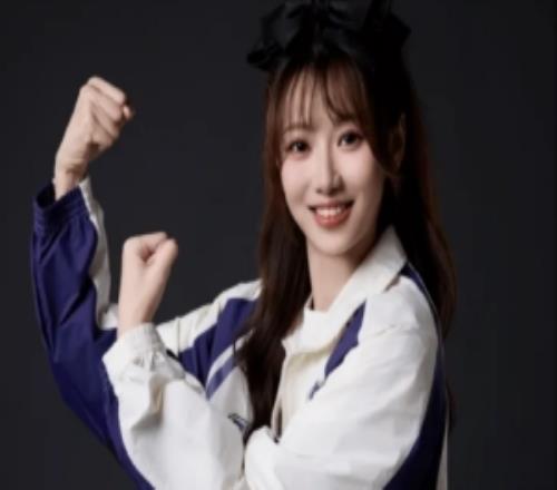 終結(jié)解說(shuō)杯九連敗后，阿芙發(fā)文：全球首勝了