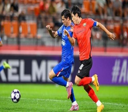 9分鐘內(nèi)被進2球，上海申花1比2遭江原FC逆轉(zhuǎn)，無緣新賽季亞冠開門紅