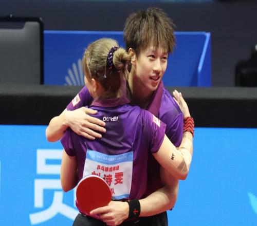 泪目！34岁国乒美女奥运冠军42逆转夺冠：最后一舞封神微笑真甜