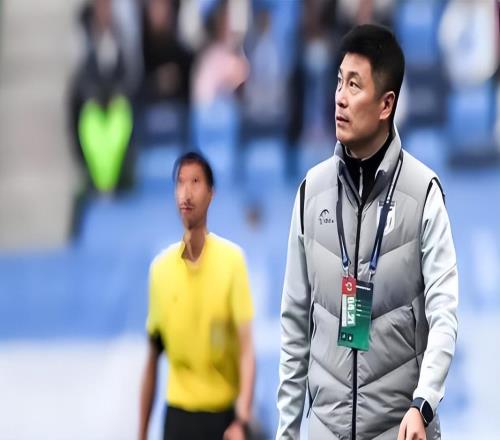 大連英博剛官宣李國(guó)旭留任，他的左膀右臂就自宣離隊(duì)，引發(fā)熱議