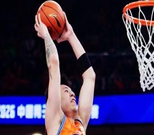 北汽憾負廣廈曾凡博四分太拉，王非評價(jià)一針見(jiàn)血，張鎮麟無(wú)辜中招