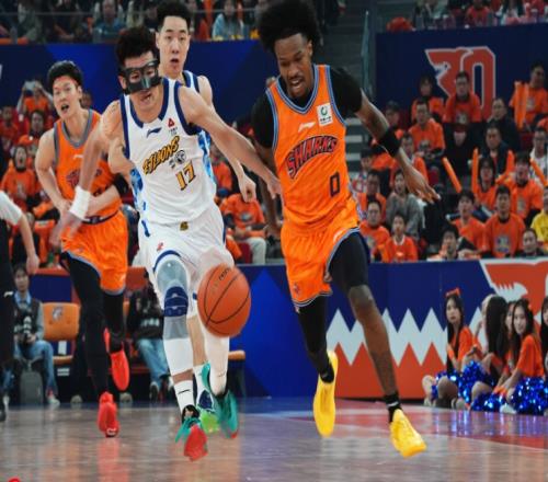 最佳防守球員正負值最低，球迷：終于知道郭士強為啥看不上他了