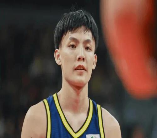 廣東10476四川2喜2憂！胡明軒+王洪澤回暖，內(nèi)線弊端，徐杰又崩