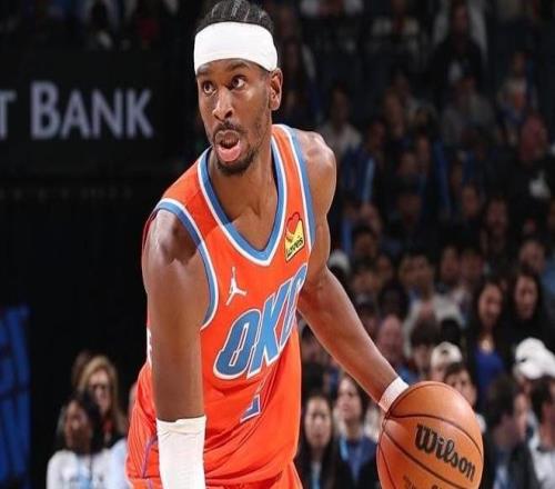 庫(kù)里惡意犯規(guī)難阻勇士慘敗，亞歷山大三節(jié)打卡下班，壓力給到湖人