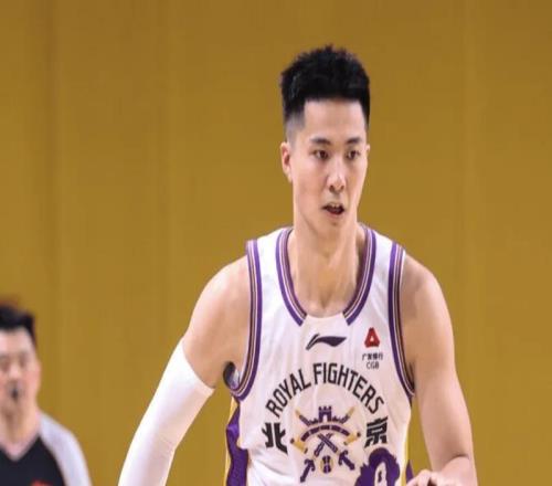 奪德比北控再回暖！三寧統(tǒng)治級，里勒絕配鄒雨宸，防守再現(xiàn)侵略性