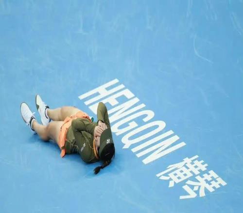 朱琳：沒(méi)想到會(huì)哭，不是一個(gè)人戰(zhàn)斗，但愿這不是安徽最后一枚金牌