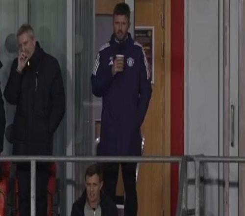 卡里克、威爾科克斯現(xiàn)場觀看U21比賽，曼聯(lián)32戰(zhàn)勝葡體