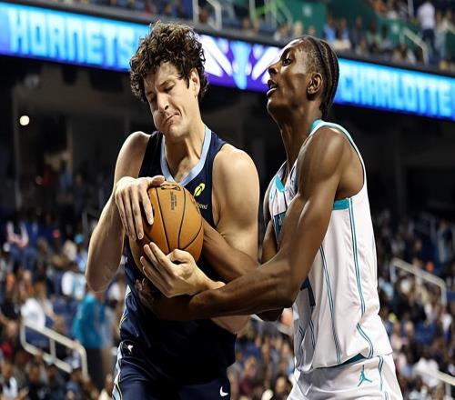 內線人手短缺！黃蜂用雙向合同緊急簽下了前掘金灰熊內線新星