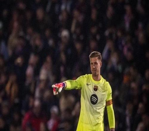 每體：在國王杯首發(fā)也出乎特獅的意料，但他仍不在巴薩計(jì)劃中