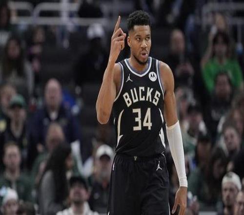 字母哥生涯158次單場(chǎng)至少得到30+10+5！獨居歷史第一