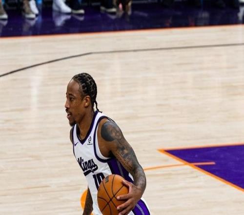 威少21+6+3+4+3盡力局，字母爆砍37分火箭舊將兩雙，雄鹿復仇國王