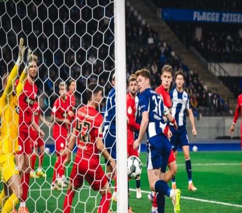 柏林赫塔前鋒：從雙前鋒改踢單箭頭，我能理解主教練用人安排