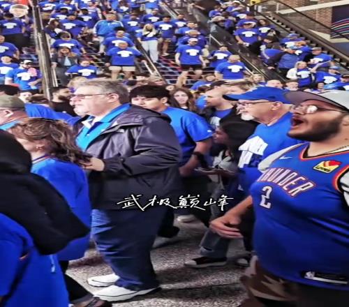 在抢七战胜掘金后雷霆球迷离场高喊OKC