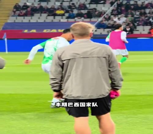 真的爱啊！安东尼重返巴西！贝蒂斯发文：恭喜GOAT回国家队！