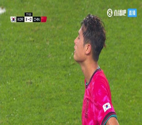 杨晨：天气条件一样炎热，韩国球员进了三个还拼命地跑