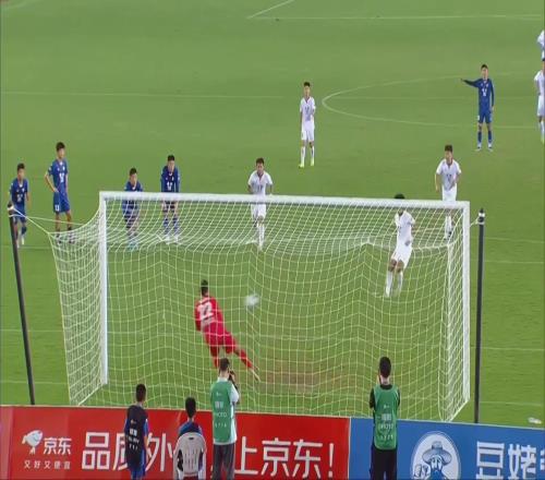 神勇！宿迁队门将陆天宇飞身扑出无锡队点球，比分仍为01