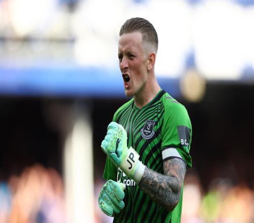 一日英超动向：曼联多打一人还输了，切尔西指挥官回归战阿森纳