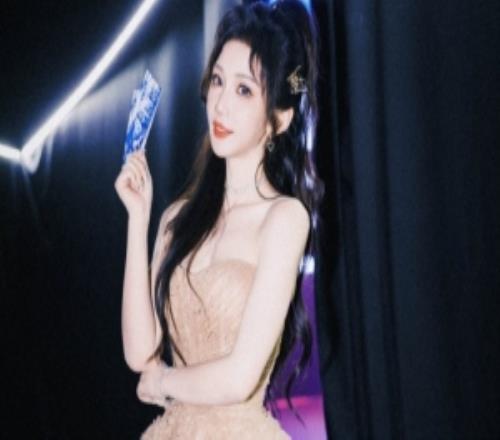 KPL解说小鹿晒照：零零碎碎的鹿和满满当当的爱