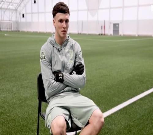 阿莱士希门尼斯：入选西班牙队是我的梦想阿韦洛亚很优秀