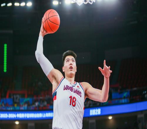 媒体人：广州俱乐部承诺同等报价下优先把球员交易给广东