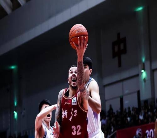 宁波男篮爆冷击败浙江，球迷：新赛季第一位下课的主教练即将出现