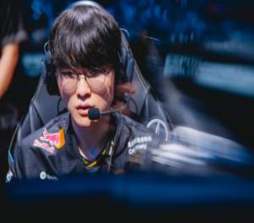 LPL严父Faker对阵AL全场数据201237，最多阵亡为第二局冰鸟