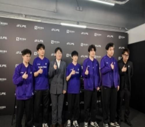 UP赛后群访教练：想进骑士之路还是要把中后期的运营处理好