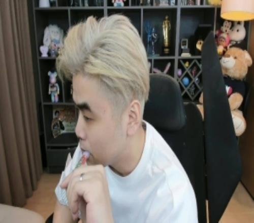 硬要把锅扣飞机身上朱开：第四把飞机，Viper来了都玩不了！