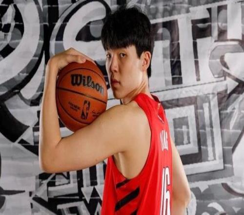 杨瀚森NBA首秀交锋森林狼3月17日或迎来中国德比