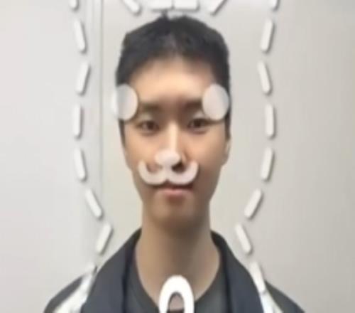 GEN晒Chovy选手整活日常：Yay上班上班