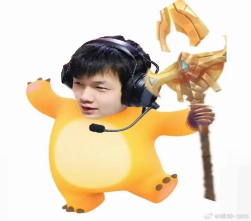 这不反击刘青松369赛后晒小奶油奶龙沙皇照：林坚牛逼