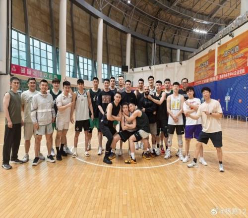 杨鸣：大家都很珍惜四年一次为家乡出战的机会全运会正赛见