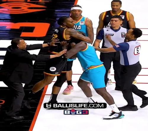 抱摔！Haynes：鉴于两人都是新秀BIG3不会对霍华德&师弟追加禁赛