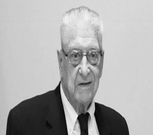 R.I.P.皇马官方：俱乐部1号会员涅托逝世，享年100岁