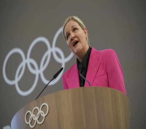 国际奥委会举行主席职位交接仪式，第一位女性主席考文垂正式上任