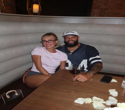 燃尽了德隆41大寿吃光一盘生蚝火辣未婚妻大尺度互动