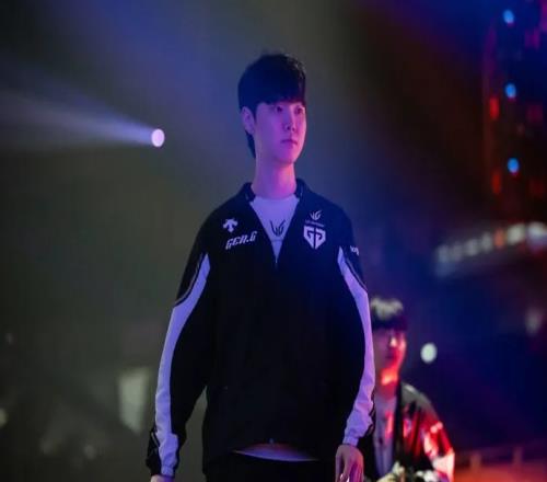 Chovy：中国战队始终很强，打法激进节奏很快