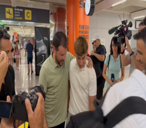 托雷抵达马洛卡：我很高兴来到这里，期待见到新队友