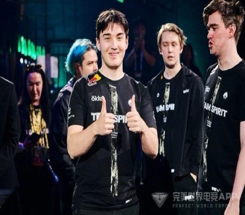 DOTA2奖金榜：Yatoro和Collapse超越TopsonMiposhka升至历史第三