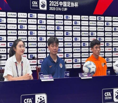 李霄鹏：队员比赛状态没有问题我们在主场会倾其所有