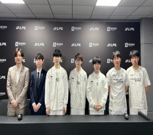 iG赛后群访教练：现在不清楚JDG比赛风格要等当天打一小局