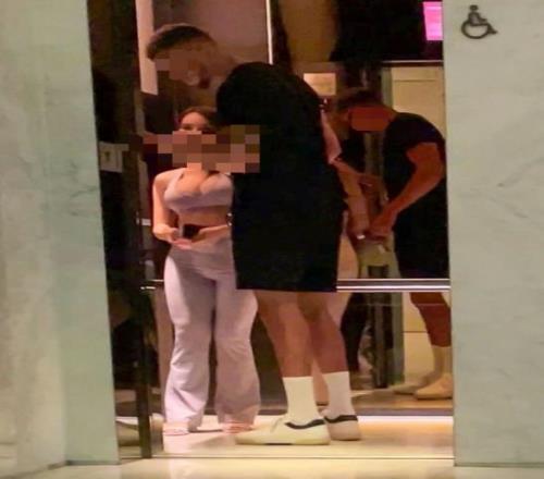 台版红姐跨性别网红曾与小波特开房互动太嗨撞断牙