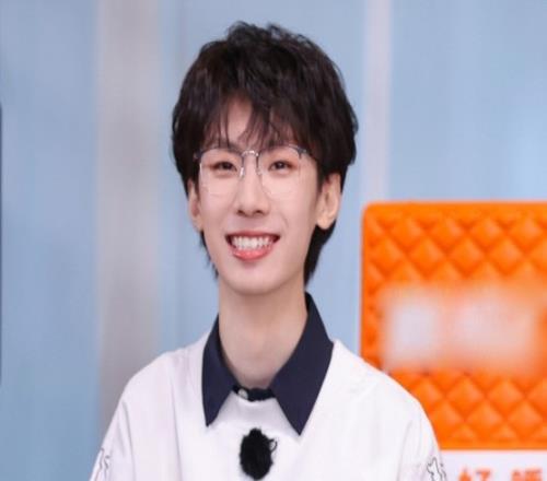 宝蓝谈IG：Wei跟Jiejie沟通方式不同，wei更协同一点