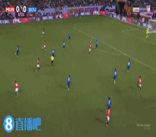 曼联10领先！霍伊伦甩头轻松破门，多古助攻