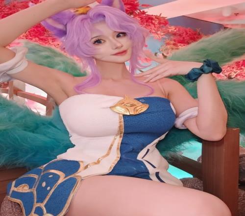 李总看了狠狠点赞！Faker美女粉丝晒活动返图：温泉阿狸！数值的魅力！