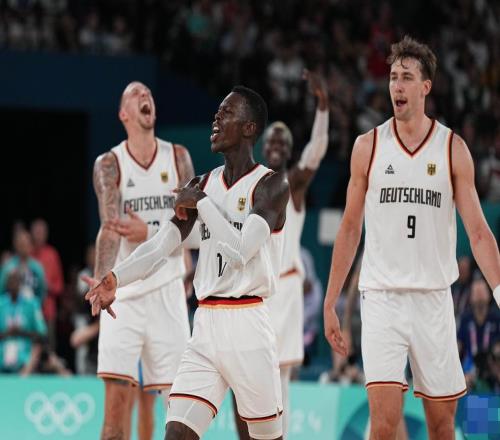 太残暴！卫冕冠军63分狂胜，欧锦赛最大分差啊，德国NBA军团真猛