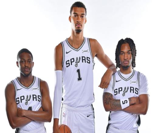 文班计划明日复出！与雷霆争夺NBA杯决赛门票此前因伤连缺12场