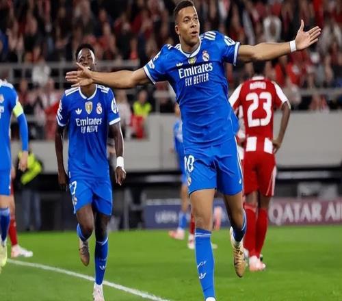 就在今天！11月30日晚上，欧冠传来亚马尔、奥尔莫、姆巴佩的消息